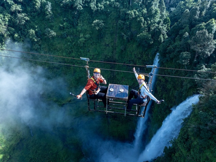 Travel blogger Việt: Ở nhà tổ chim, đu zipline ngắm đá vôi tại Lào - 10