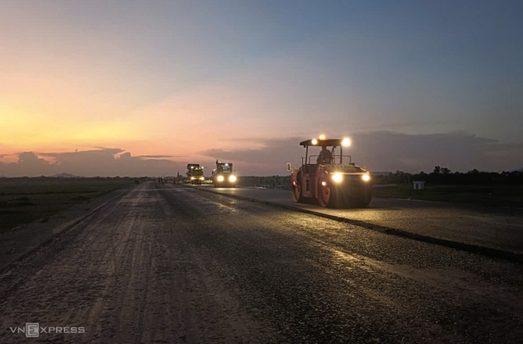 Đoạn cao tốc Vũng Áng - Bùng dài 55 km tiến độ vượt trội, chuẩn bị hoàn thành trước hạn