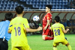 Video bóng đá Quảng Nam - Thể Công Viettel: Xà ngang từ chối siêu phẩm (V-League)