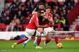 Video bóng đá Nottingham Forest - West Ham: Chris Wood đưa chủ nhà vào top 3 (Ngoại hạng Anh)