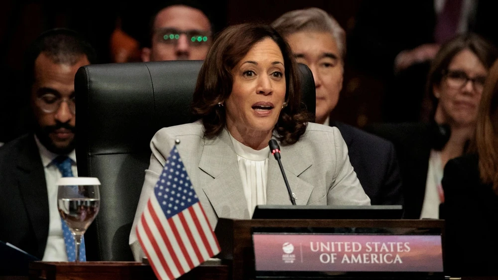 Phó Tổng thống Mỹ Kamala Harris tham dự Hội nghị thượng đỉnh ASEAN-Mỹ lần thứ 11 trong khuôn khổ Hội nghị thượng đỉnh ASEAN lần thứ 43 tại Indonesia ngày 6-9-2023. Ảnh: REUTERS