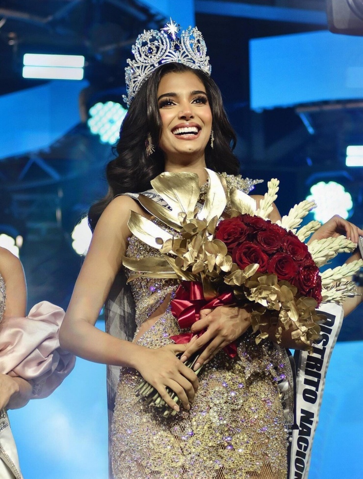 &nbsp;Mỹ nhân sinh năm 2000 đã vượt qua&nbsp;nhiều ứng viên nặng ký để đăng quang Miss Universe Dominican Republic 2024. Chiến thắng của Celinee nhận được sự đồng thuận từ người hâm mộ trong nước và quốc tế.