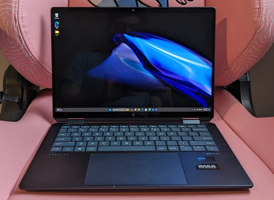 HP Spectre x360 14 (2024).