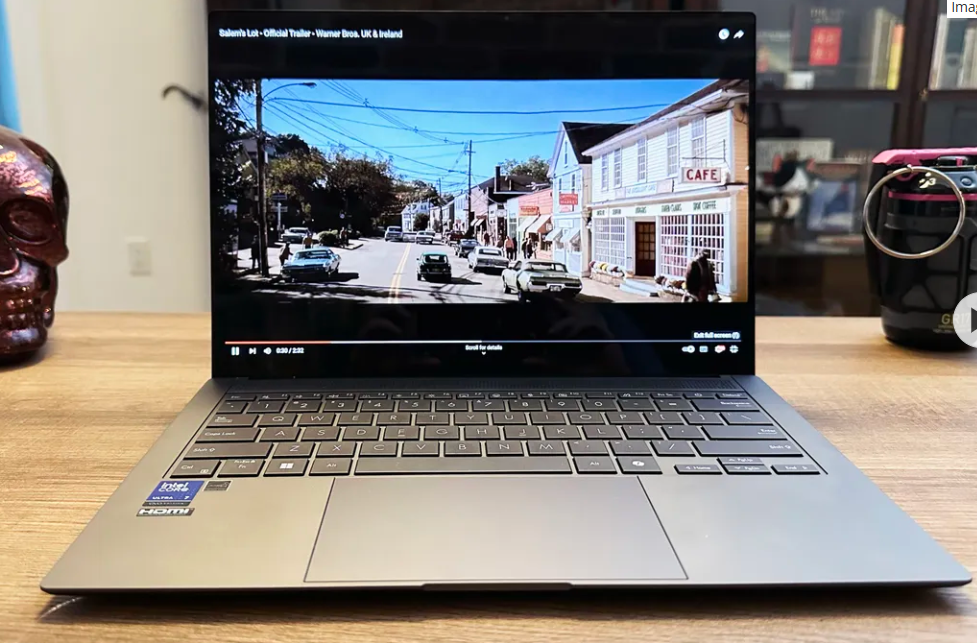 Asus Zenbook S 14 UX5406.