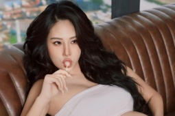 Bạn gái Quang Minh đến khi bầu vẫn mặc sexy