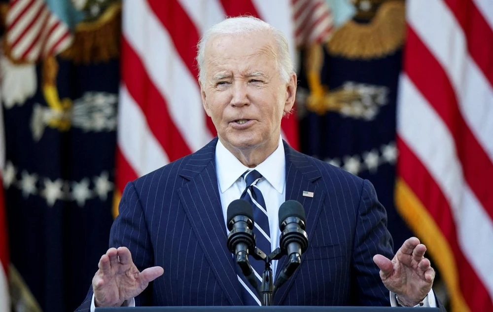 Tổng thống Mỹ Joe Biden phát biểu tại Nhà Trắng hôm 7-11. Ảnh: REUTERS