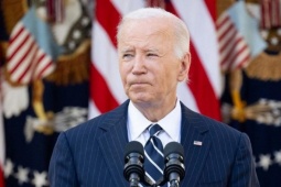 Bài phát biểu đầy cảm xúc của Tổng thống Biden: Dù ai bỏ phiếu cho ai, hãy cùng nhau bình tĩnh lại!