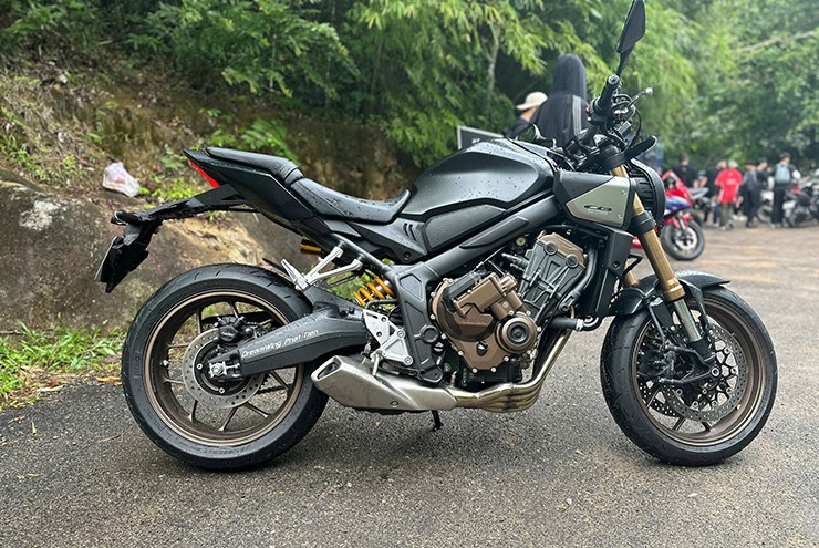 Trải nghiệm bộ đôi xe Honda CB650R và CBR650R tại cung đường núi Dinh - 2