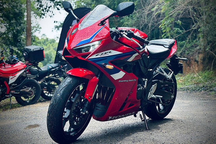 Trải nghiệm bộ đôi xe Honda CB650R và CBR650R tại cung đường núi Dinh