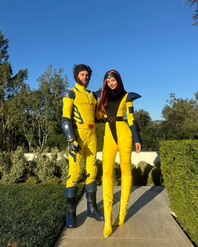 Miranda Kerr en haar man verkleedden zich eind oktober en genoten samen met hun kinderen van Halloween. Foto: Instagram