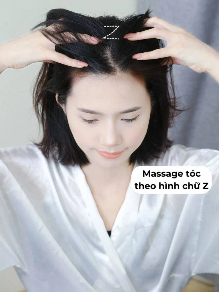 Khi thoa dầu dưỡng nên massage nhẹ nhàng, tránh vò xát mạnh khiến tóc dễ bị hư tổn.