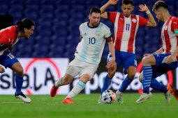 Tin mới nhất bóng đá tối 11/11: Paraguay cấm CĐV mặc áo có tên Messi