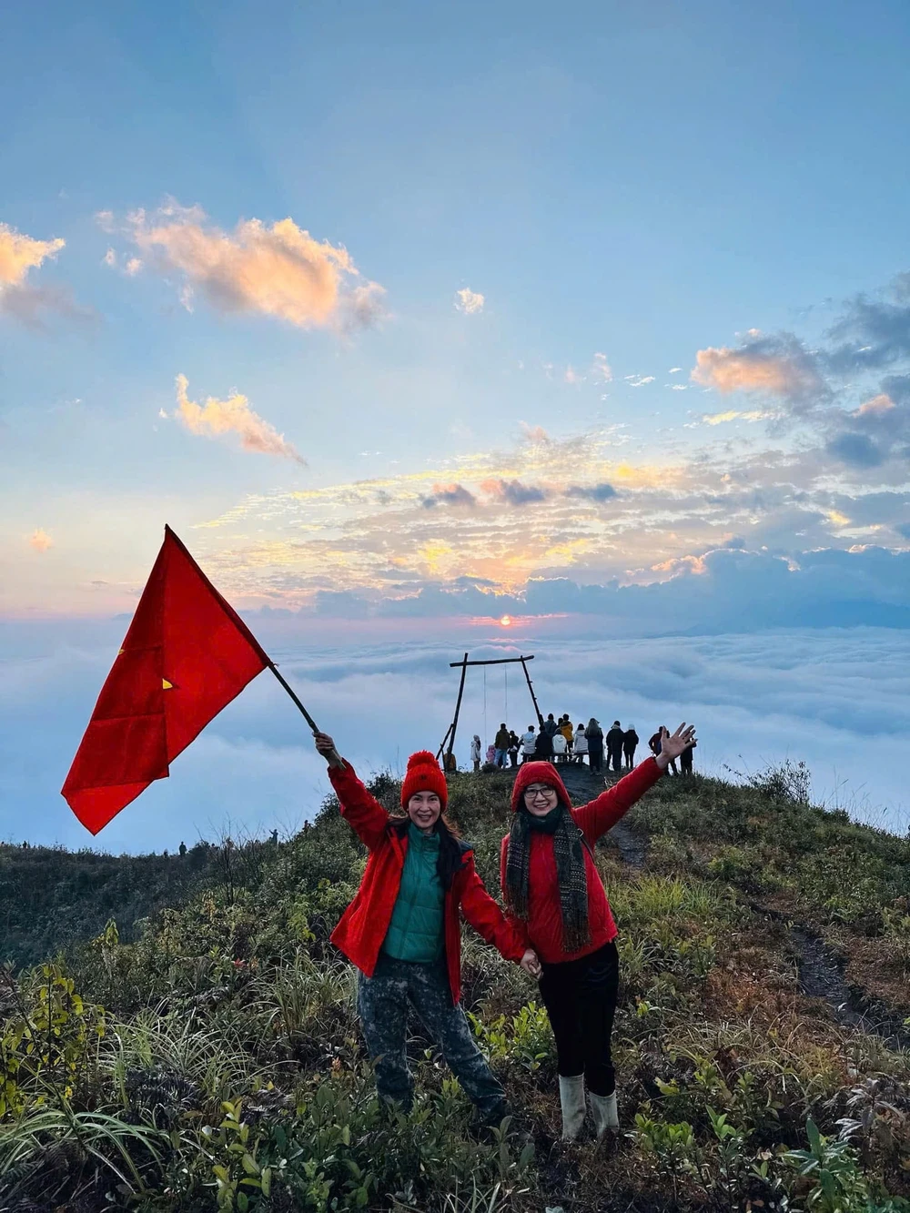 Lưu ý khi leo ngọn núi Ky Quan San, ‘thiên đường’ của những tầng mây - 2