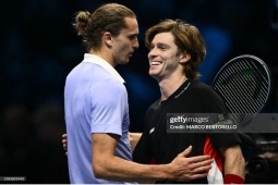 Video tennis Zverev - Rubev: Định đoạt sau 73 phút (ATP Finals)