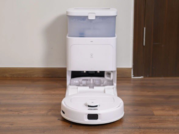 Ecovacs Deebot N30 Pro.