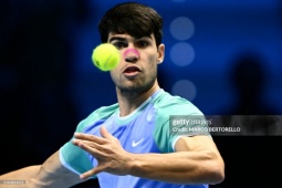 Video tennis Alcaraz - Rublev: Kịch tính tie-break, niềm vui trở lại (ATP Finals)