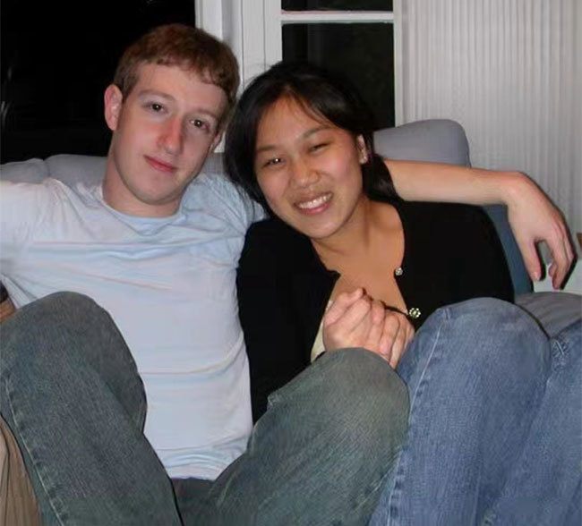 Mark Zuckerberg đăng ảnh cũ với bà xã Priscilla Chan nhân kỷ niệm ngày đầu hẹn hò. Ảnh: Instagram Mark Zuckerberg