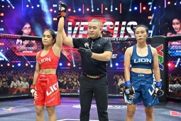 "Cô giáo mầm non” Lò Thị Phung thắng áp đảo ở MMA Việt, trận Ngọc Lượng có sự cố hy hữu