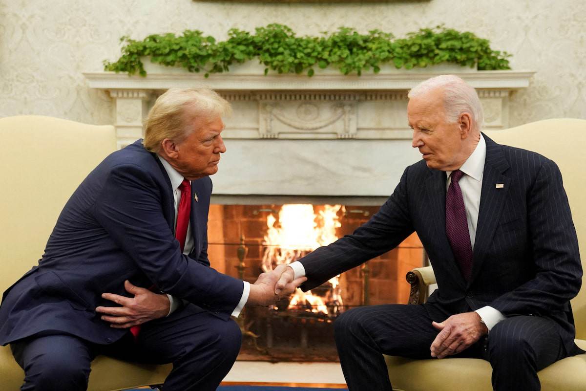 Ông Trump gần đây đã gặp ông Biden ở Nhà Trắng, hướng tới quá trình chuyển giao quyền lực suôn sẻ. Ảnh: Reuters.