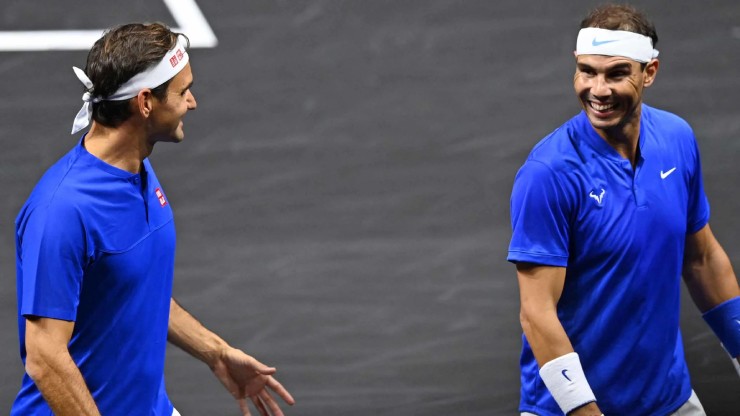 Nadal tham gia cùng Federer tại Laver Cup 2022, sự kiện cuối cùng của tay vợt người Thụy Sĩ. (Glyn Kirk/AFP via Getty Images)