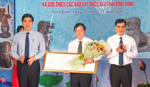 Bảo vật Quốc gia: Hai Tượng Sư Tử Đá Thành Đồ Bàn - Kiệt tác Điêu Khắc Champa