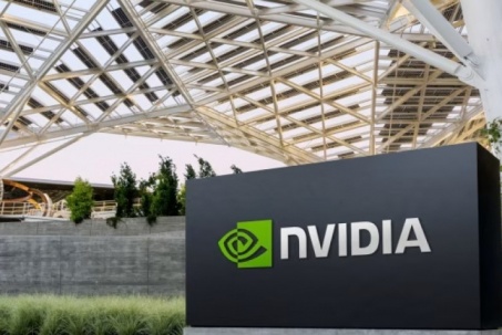 Gã khổng lồ chip công nghệ Nvidia tăng bùng nổ doanh thu nhờ nhu cầu chip AI tăng vọt