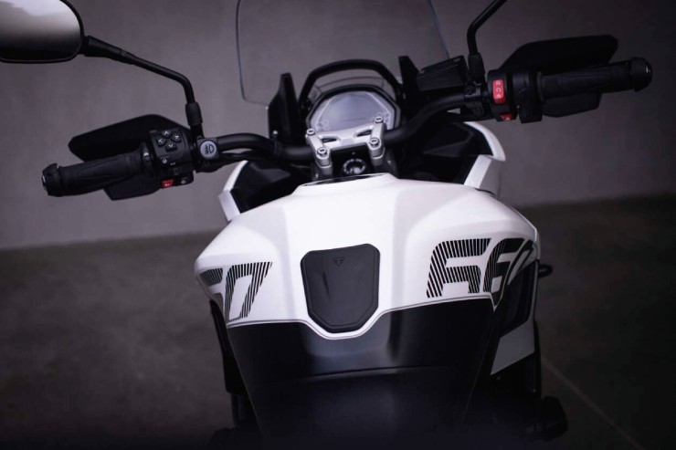 Trình làng “mãnh hổ” 2025 Triumph Tiger Sport 660 - 8