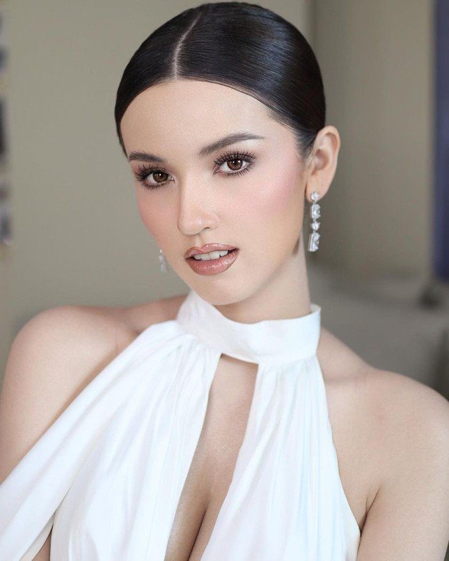 Người đẹp từng bỏ thi nhan sắc tại Việt Nam thành ngôi sao sáng ở Miss Intercontinental 2024 - 11