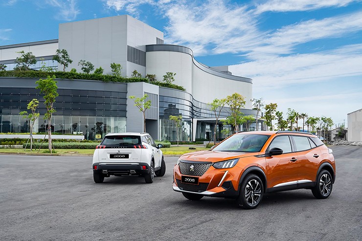 Giá xe Peugeot 2008 tháng 11/2024, lăn bánh giảm 50% phí trước bạ - 2