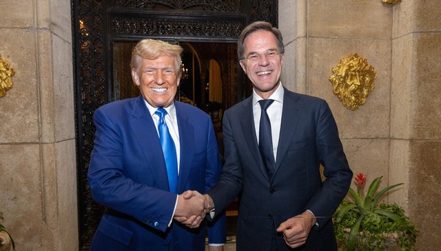 Tổng Thư ký NATO Mark Rutte và ông Donald Trump. Ảnh: NATO.int