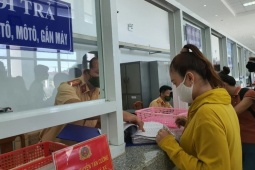 Quy định mới 2025: 5 trường hợp bắt buộc đổi chứng nhận đăng ký xe và biển số