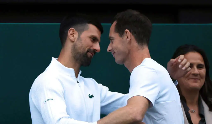 Murray (bên phải) trở thành thầy của Djokovic (bên trái) kể từ các giải đấu chạy đà cho năm 2025