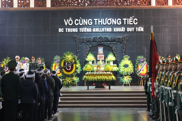 Lễ tang trọng nghiêm, xúc động tiễn biệt Anh hùng Lực lượng vũ trang nhân dân Khuất Duy Tiến