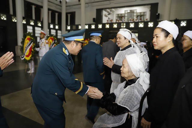 Lễ tang trọng nghiêm, xúc động tiễn biệt Anh hùng Lực lượng vũ trang nhân dân Khuất Duy Tiến