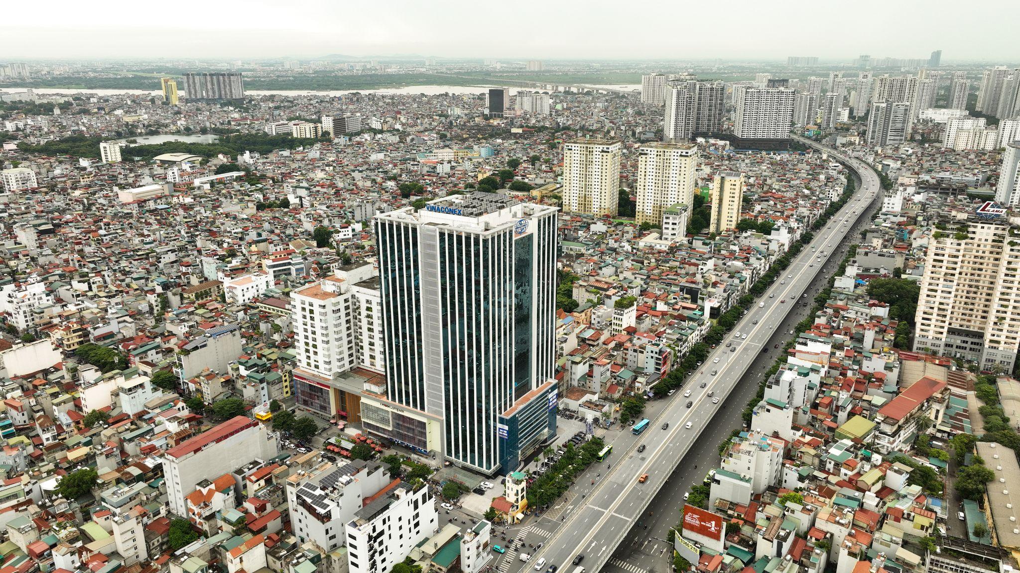 Tòa văn phòng Vinaconex Diamond Tower sở hữu vị trí đắt giá ngay ngã tư Bạch Mai - Minh Khai (quận Hai Bà Trưng)