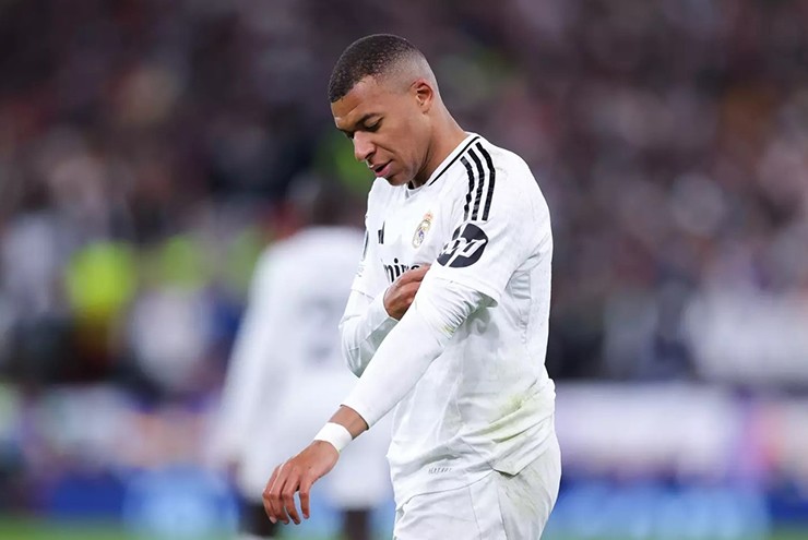 Mbappe làm hỏng Real: Khi cỗ máy… dư một con vít!