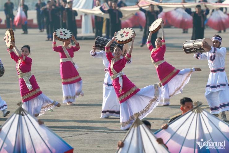 Triển lãm Quốc phòng Quốc tế Việt Nam lần thứ 2 chuẩn bị khai mạc: Hùng tráng, ấn tượng