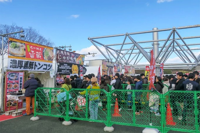 Lễ hội mì ramen tại Osaka. Ảnh: Japancheapo