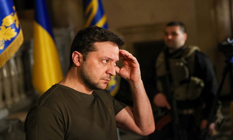 Ông Zelensky thừa nhận lực lượng Ukraine đã yếu thế (ảnh: Reuters)