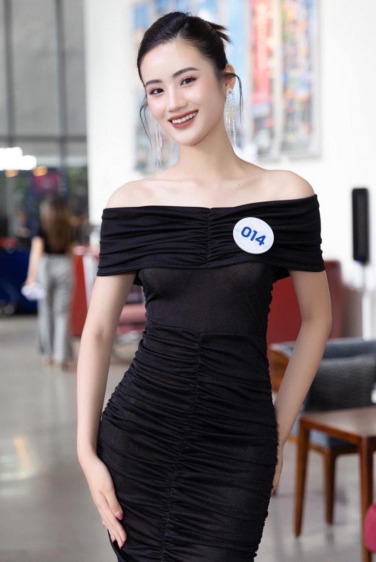 Tháng 7/2023, Ý Nhi thi Miss World Vietnam. Lúc này cô đang theo học ngành Quản trị kinh doanh, Đại học Quốc tế, Đại học Quốc gia TP HCM. Người đẹp cao 1,75 m, số đo ba vòng 79-59-89 cm.