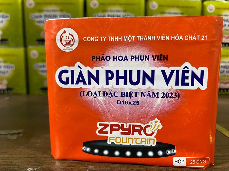 Ngoài hộp 25 ống của nhà máy sản xuất, trên chợ mạng còn xuất hiện những hộp 60 ống hay 75 ống, thậm chí 100 ống.