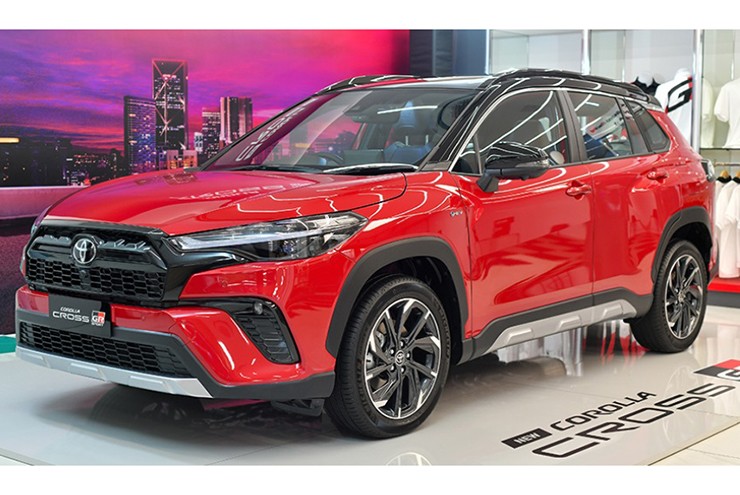 Toyota Corolla Cross HEV được thay đổi cụm pin mới - 1