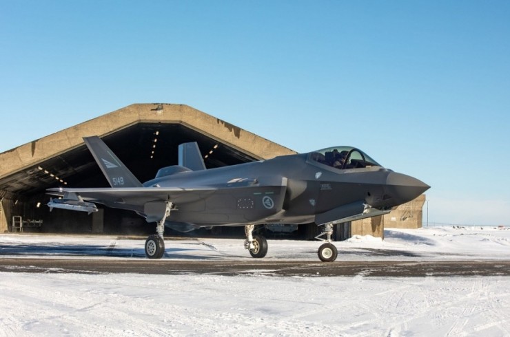 Tiêm kích F-35 của Không quân Hoàng gia Na Uy tại Căn cứ Không quân Keflavik, Iceland, trong đợt triển khai của các đồng minh NATO Bắc Âu năm 2020. Ảnh: Defense Industry Europe