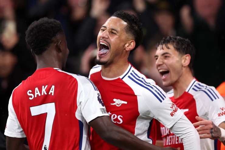 Arsenal giành chiến thắng theo kiểu thực dụng