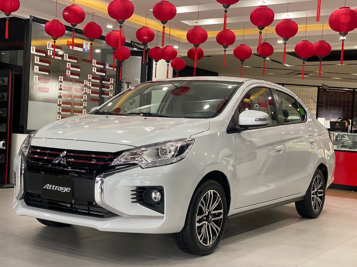 Mitsubishi Attrage có vẻ ngoài&nbsp;đơn giản, thực dụng.