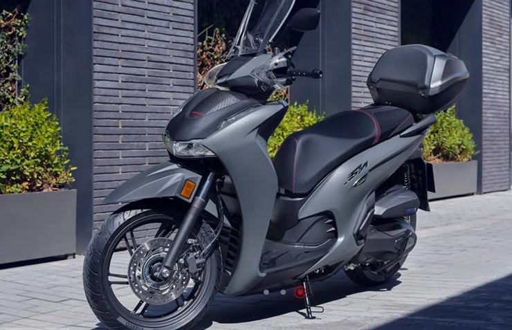 "Ông hoàng tay ga" Honda SH350i cập nhật bản mới 2025 tại trời Tây - 1