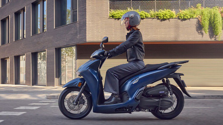 "Ông hoàng tay ga" Honda SH350i cập nhật bản mới 2025 tại trời Tây - 5