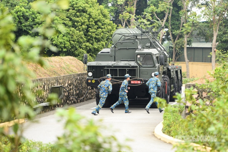 Tên lửa S-300: Rồng lửa bảo vệ bầu trời Hà Nội