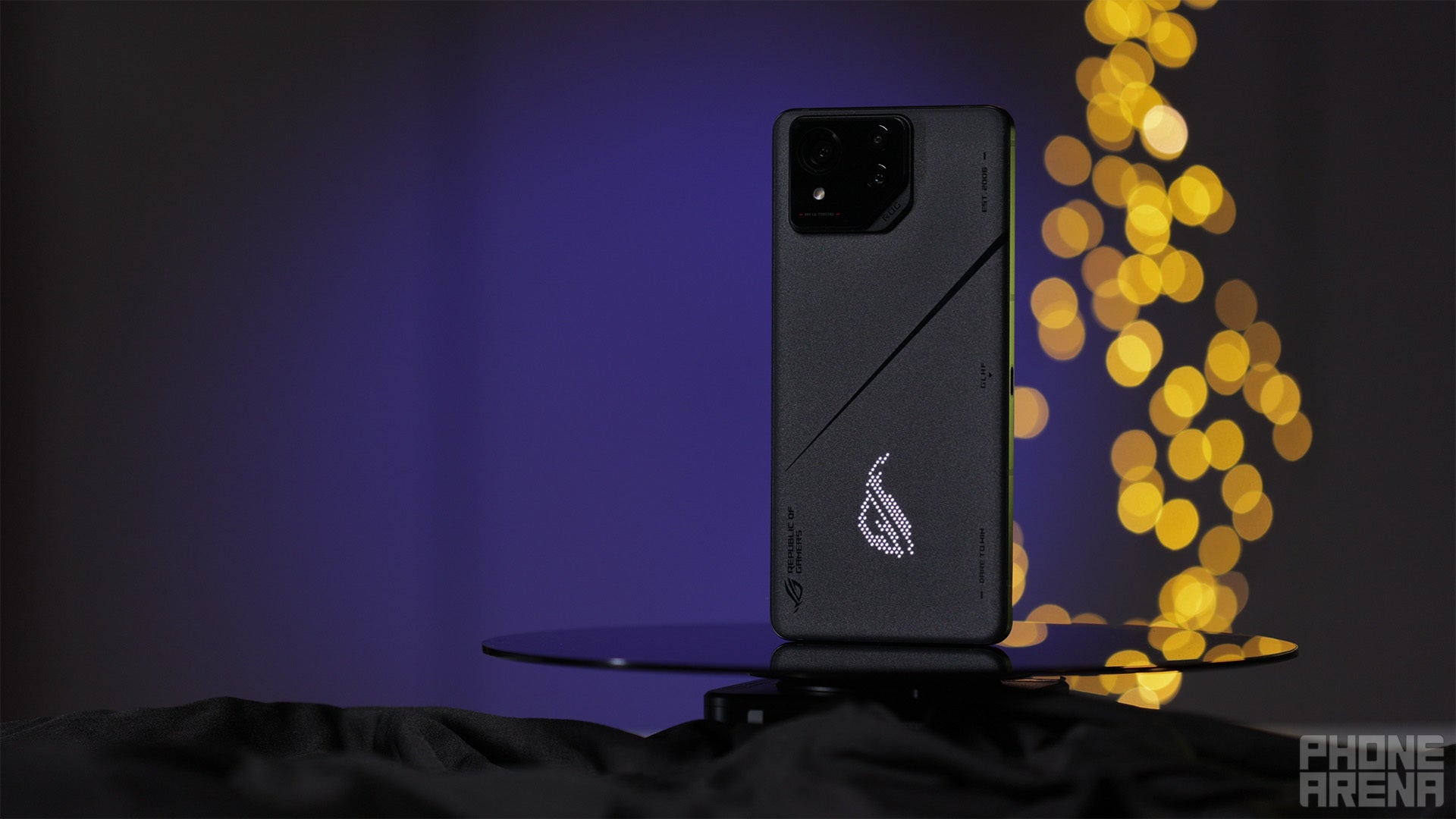 ROG Phone 8 Pro.