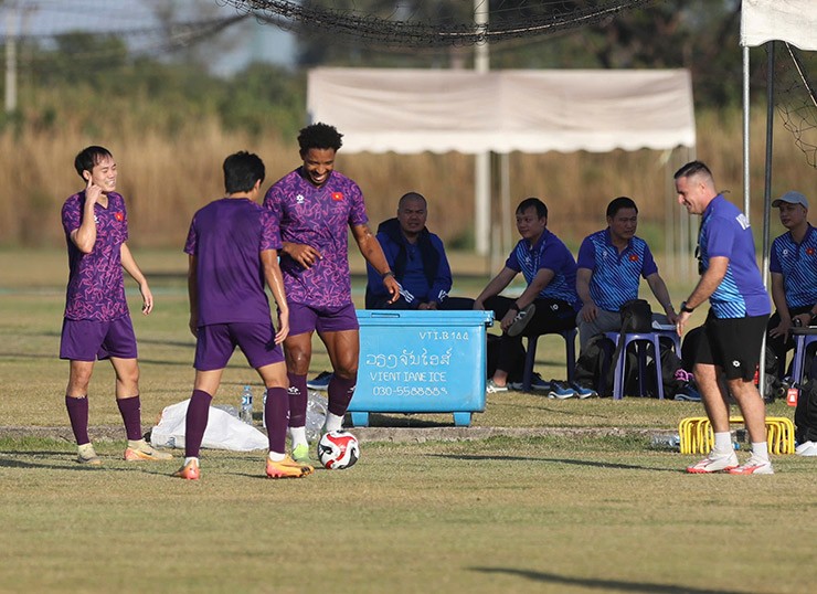 Đội trưởng Duy Mạnh khen Xuân Son, mơ ĐT Việt Nam thăng hoa như AFF Cup 2018 - 12